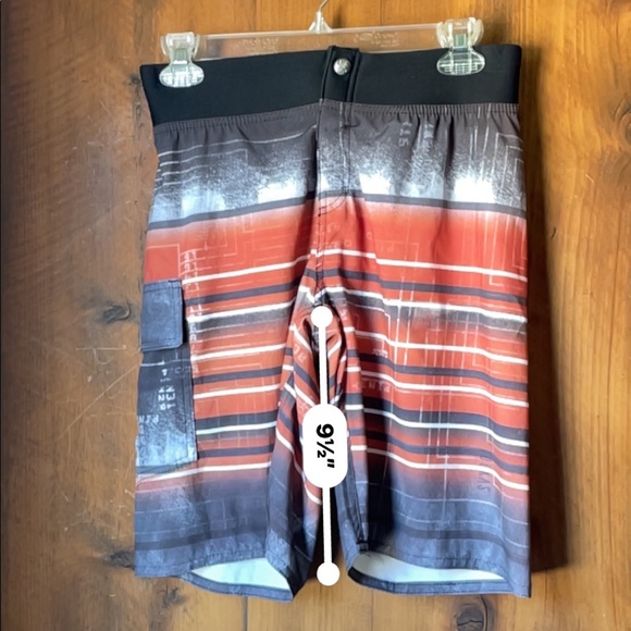 NWT Mens Swim Trunks - Picture 5 of 5